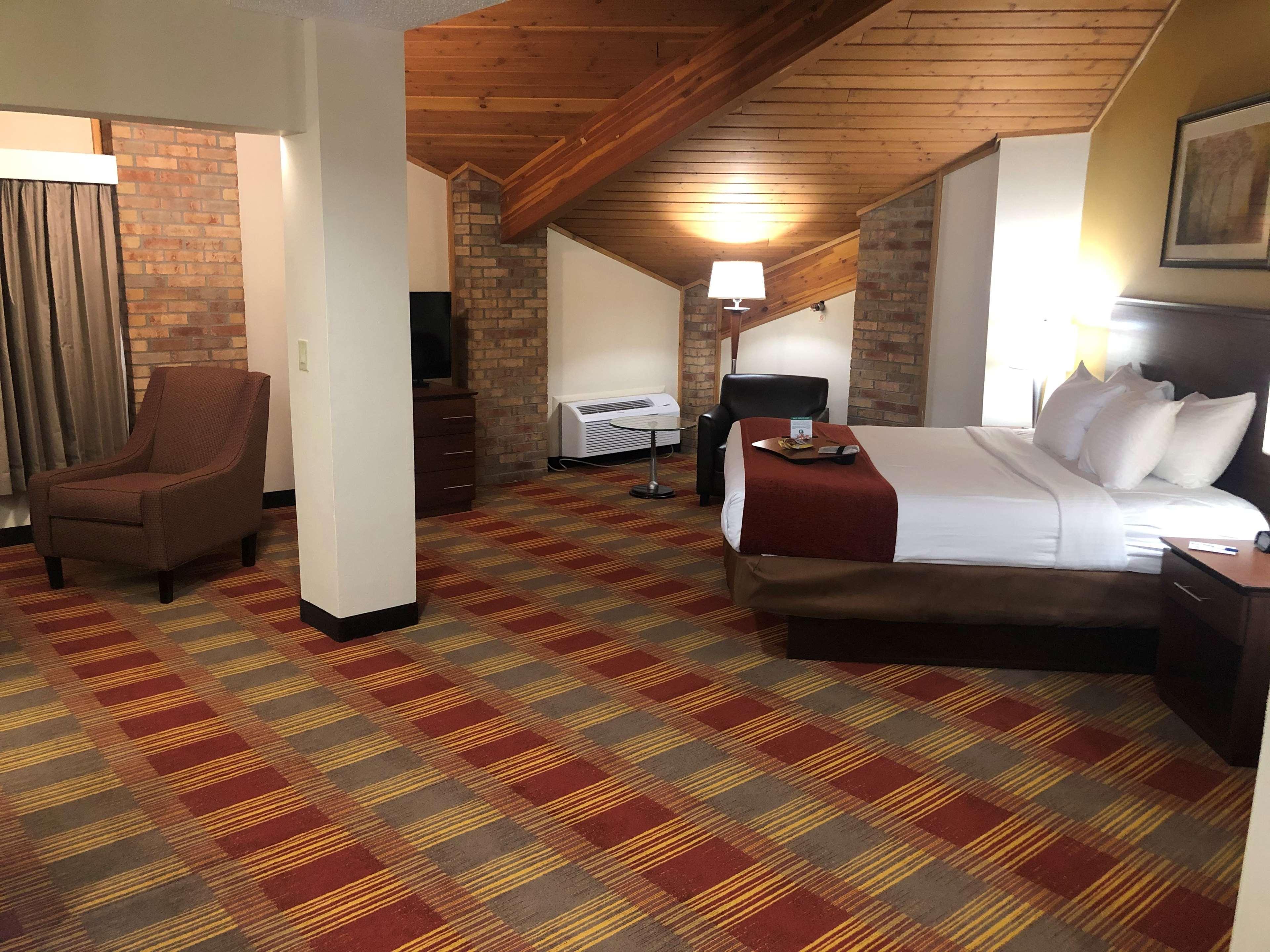 Best Western Lakewood Inn Hebron Экстерьер фото