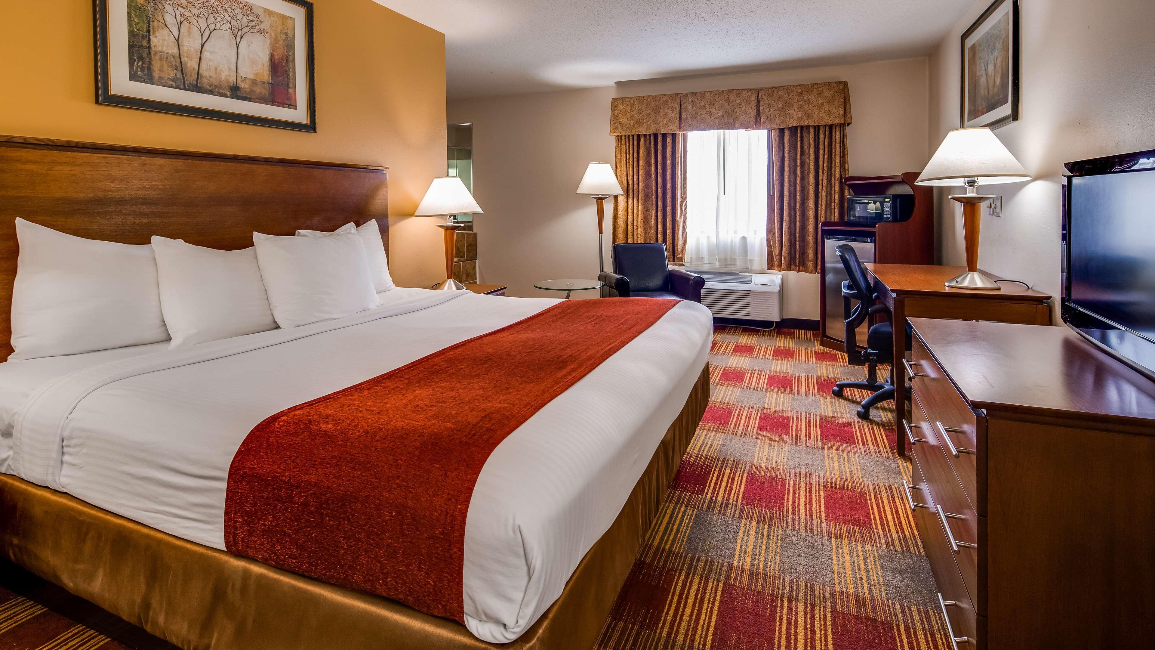 Best Western Lakewood Inn Hebron Экстерьер фото