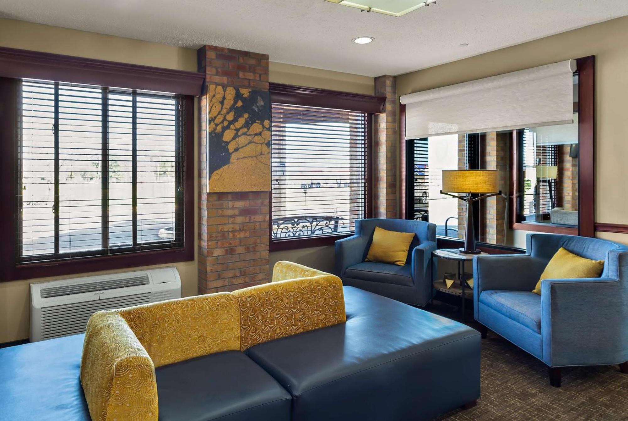 Best Western Lakewood Inn Hebron Экстерьер фото